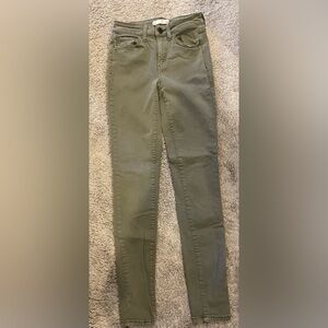 SO High-Rise Jegging